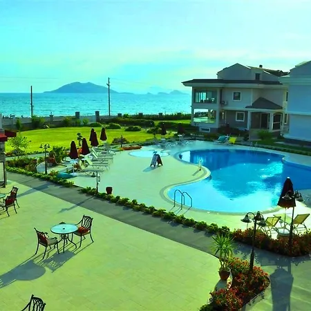 Daphne Lycia Apartment *